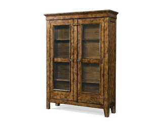 436-860 The &#039;Southern Pines&#039; CollectionGlass Cabinet (유리장식장)