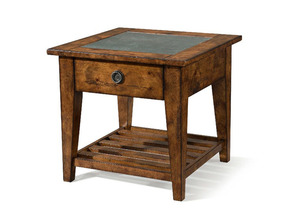 436-816 The Southern Pines Collection - End Table 마지막 전시분 판매